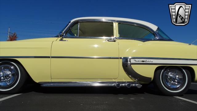 Photo of 1954 Yellow/White Chevrolet Bel Air