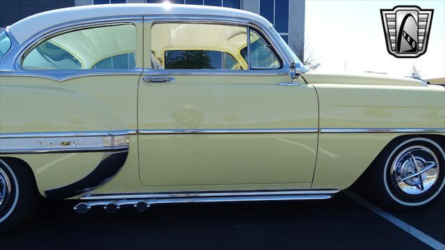 Photo of 1954 Yellow/White Chevrolet Bel Air