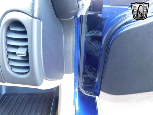 Photo of 2005 Le Mans Blue Chevrolet Corvette