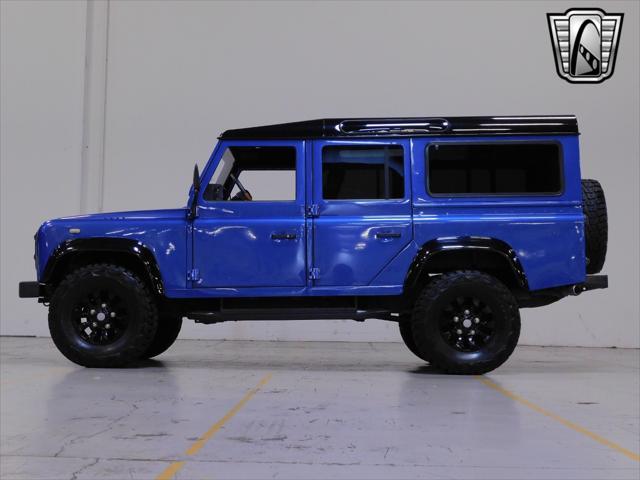 Photo of 1994 Blue Land Rover Defender