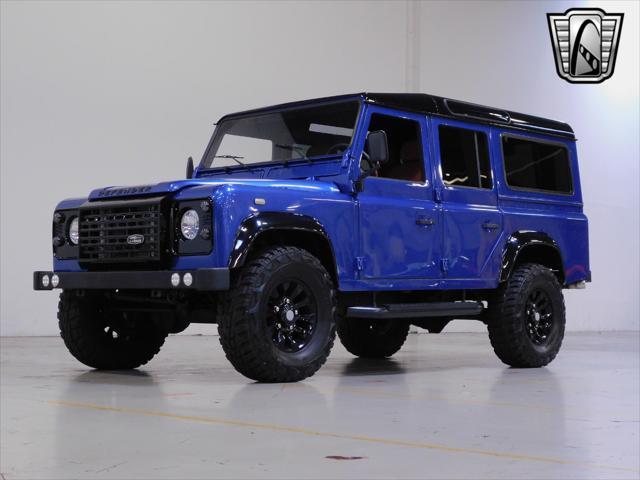 Photo of 1994 Blue Land Rover Defender