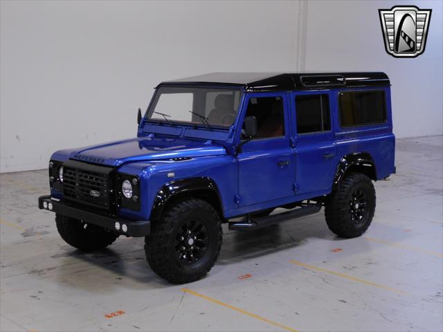 Photo of 1994 Blue Land Rover Defender