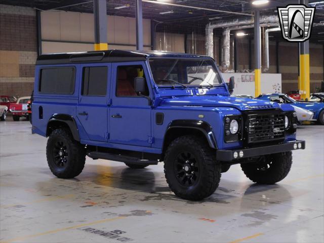 Photo of 1994 Blue Land Rover Defender