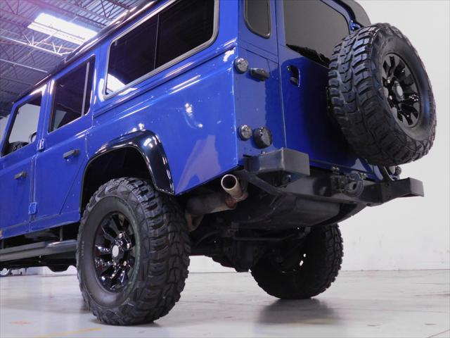 Photo of 1994 Blue Land Rover Defender