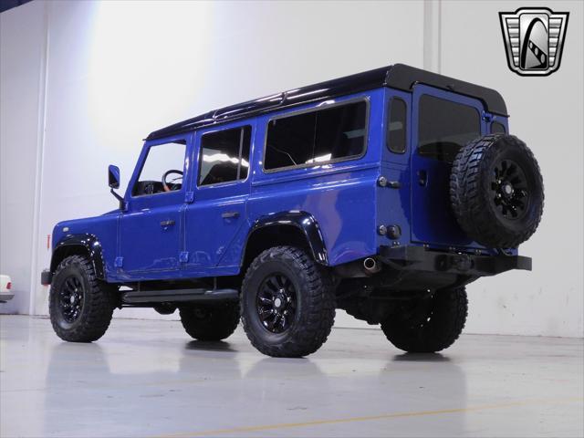 Photo of 1994 Blue Land Rover Defender