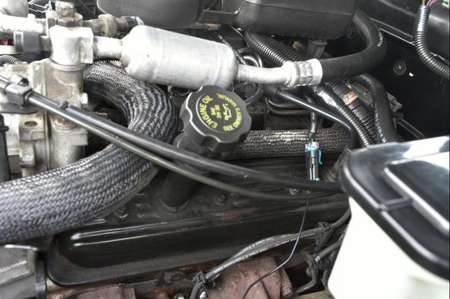 Photo of 1998 Black Chevrolet Tahoe