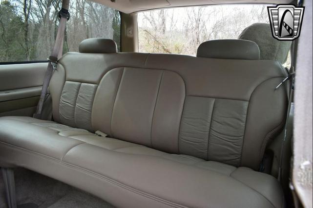 Photo of 1998 Black Chevrolet Tahoe