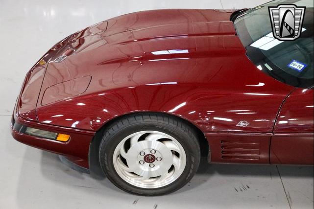 Photo of 1993 Ruby Red Chevrolet Corvette