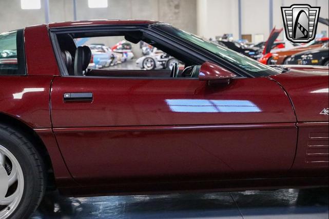 Photo of 1993 Ruby Red Chevrolet Corvette