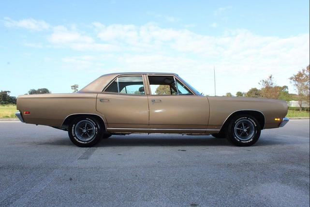 Photo of 1969 Gold Plymouth Belvedere