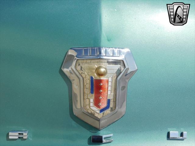 Photo of 1953 Green Mercury Monterey