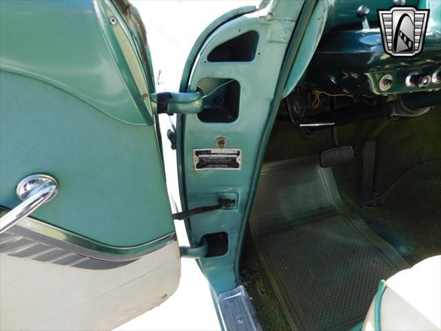 Photo of 1953 Green Mercury Monterey