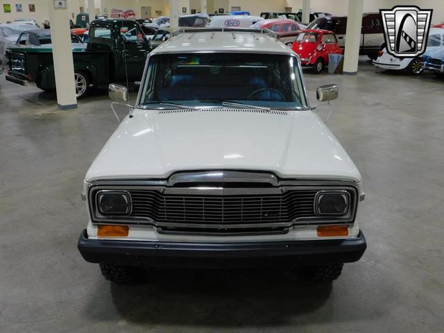 Photo of 1979 White Jeep Cherokee