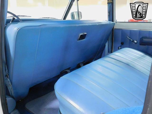 Photo of 1979 White Jeep Cherokee