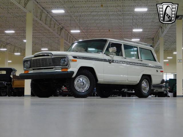 Photo of 1979 White Jeep Cherokee