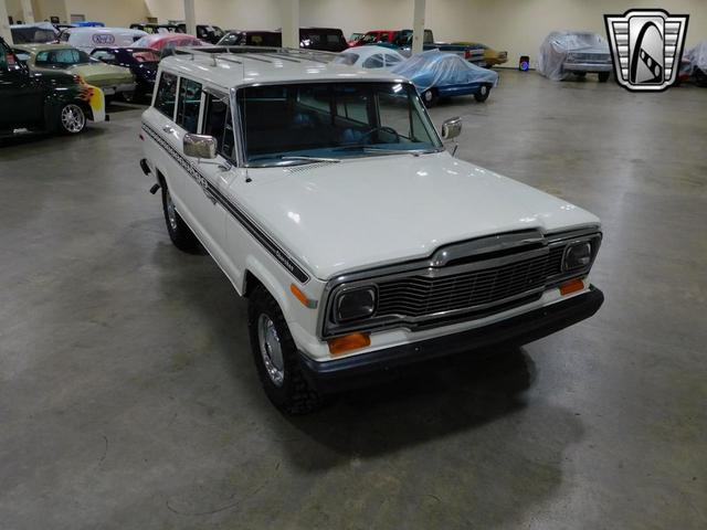 Photo of 1979 White Jeep Cherokee