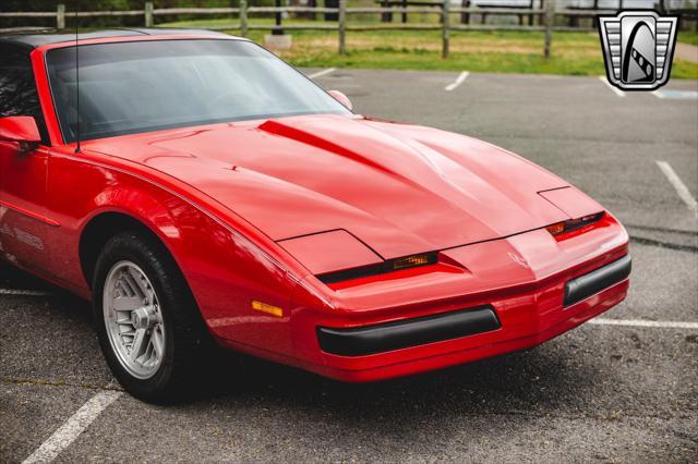 Photo of 1989 Red Pontiac Firebird