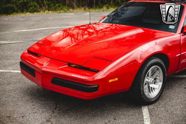 Photo of 1989 Red Pontiac Firebird