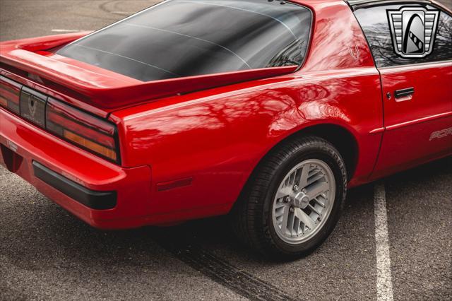 Photo of 1989 Red Pontiac Firebird