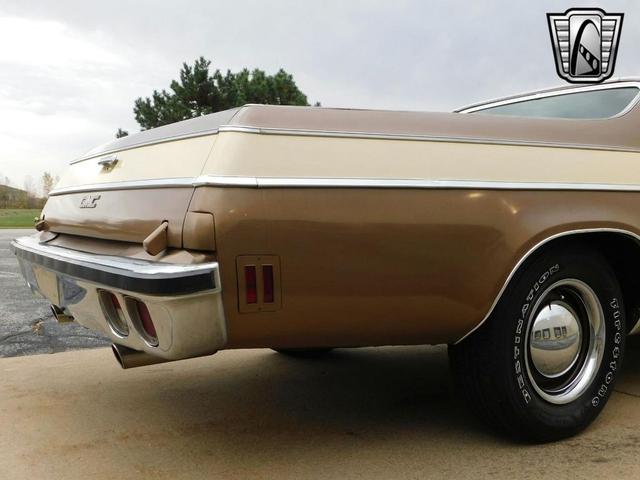 Photo of 1976 Brown/Beige 2 tone GMC Sprint
