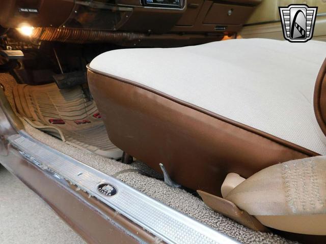 Photo of 1976 Brown/Beige 2 tone GMC Sprint