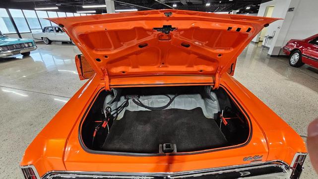 Photo of 1971 Orange w/ Green Pearl Chevrolet Monte Carlo
