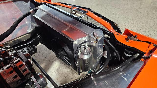 Photo of 1971 Orange w/ Green Pearl Chevrolet Monte Carlo