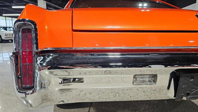 Photo of 1971 Orange w/ Green Pearl Chevrolet Monte Carlo