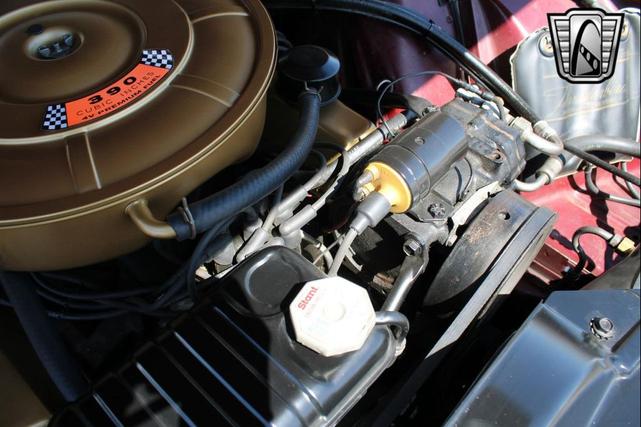 Photo of 1965 Maroon Ford Thunderbird
