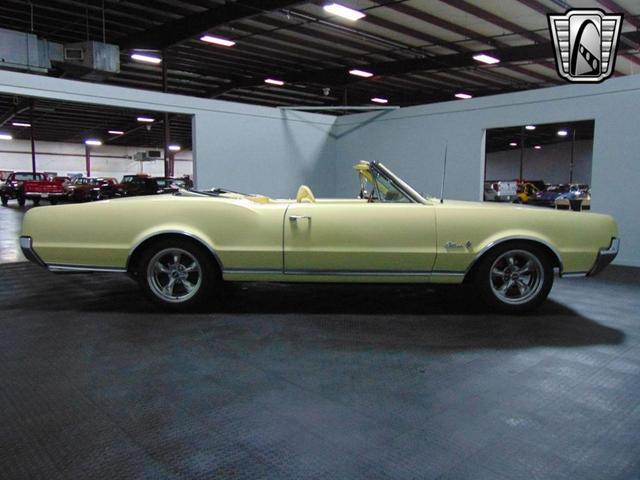 Photo of 1967 Saffron Yellow Oldsmobile Cutlass