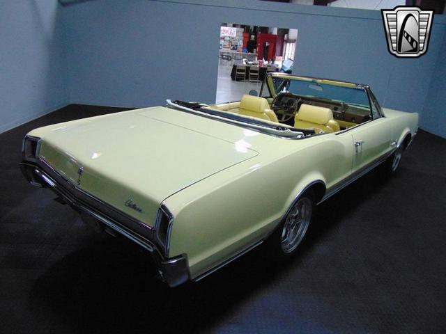Photo of 1967 Saffron Yellow Oldsmobile Cutlass