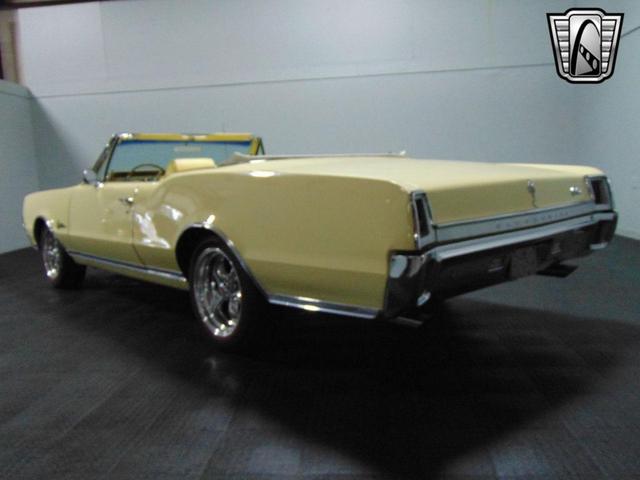Photo of 1967 Saffron Yellow Oldsmobile Cutlass