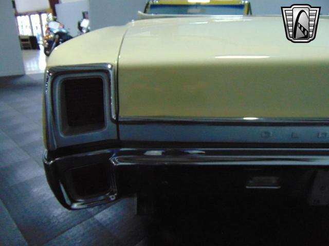 Photo of 1967 Saffron Yellow Oldsmobile Cutlass