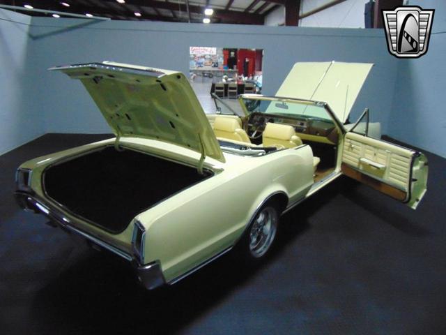 Photo of 1967 Saffron Yellow Oldsmobile Cutlass