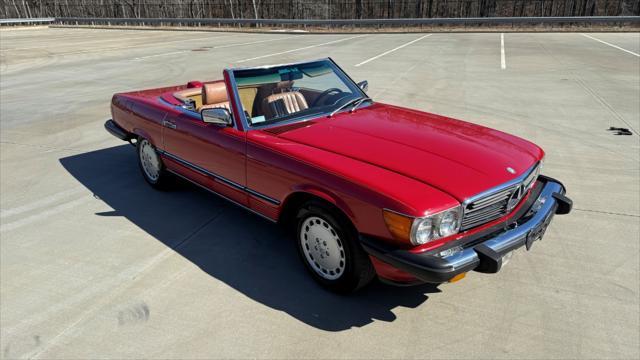 Photo of 1986 Red Mercedes-Benz 560SL