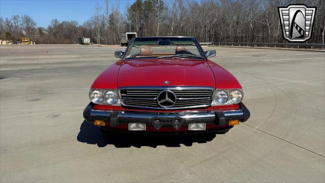 Photo of 1986 Red Mercedes-Benz 560SL