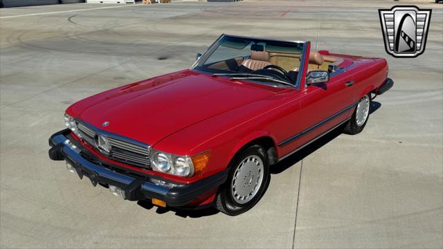 Photo of 1986 Red Mercedes-Benz 560SL