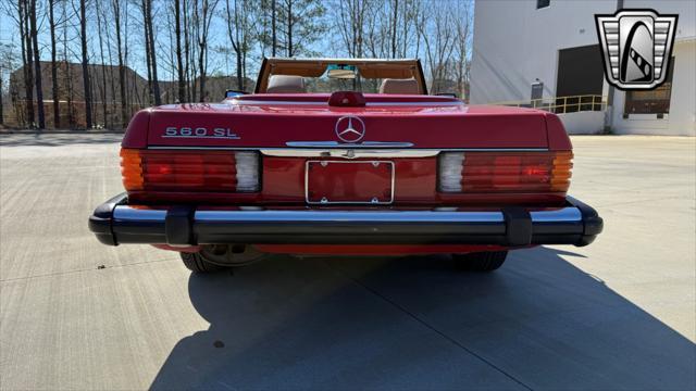 Photo of 1986 Red Mercedes-Benz 560SL