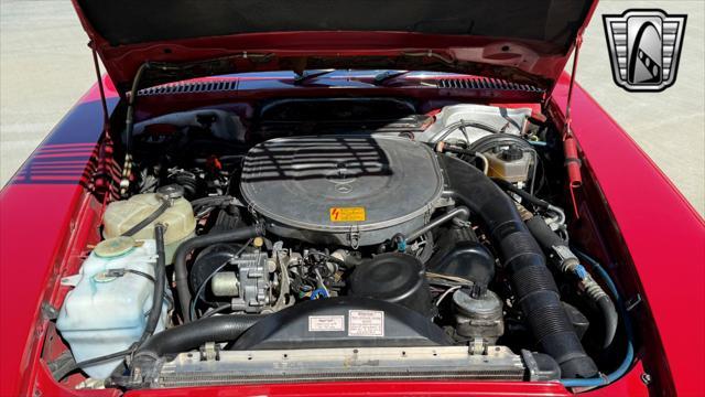 Photo of 1986 Red Mercedes-Benz 560SL