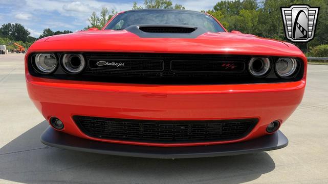 Photo of 2019 Hemi Orange Dodge Challenger