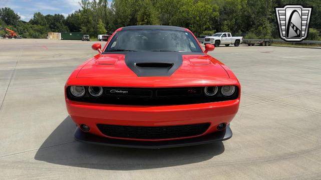 Photo of 2019 Hemi Orange Dodge Challenger