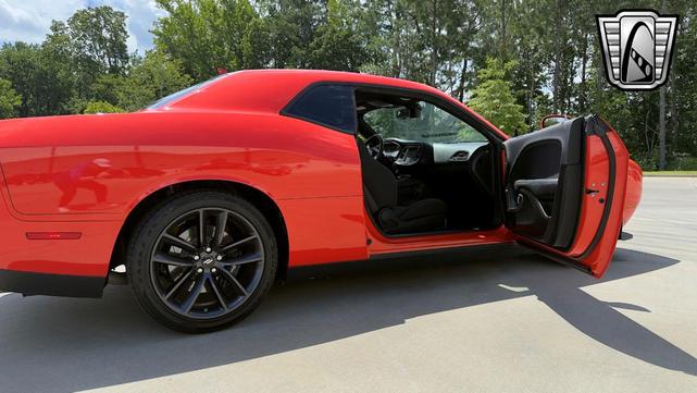 Photo of 2019 Hemi Orange Dodge Challenger