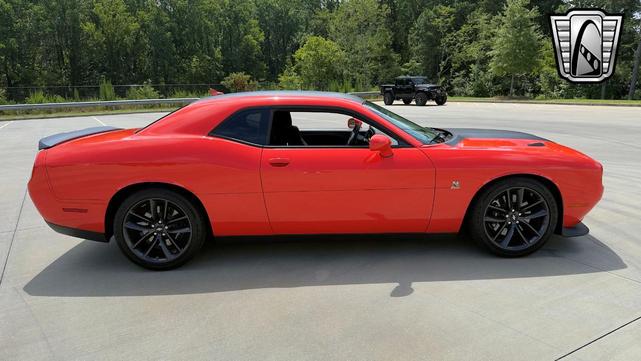 Photo of 2019 Hemi Orange Dodge Challenger
