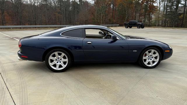 Photo of 2000 Blue Jaguar XK8