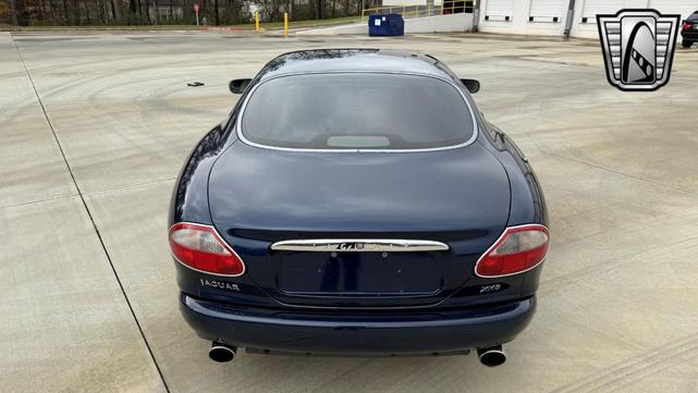 Photo of 2000 Blue Jaguar XK8