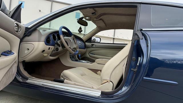 Photo of 2000 Blue Jaguar XK8