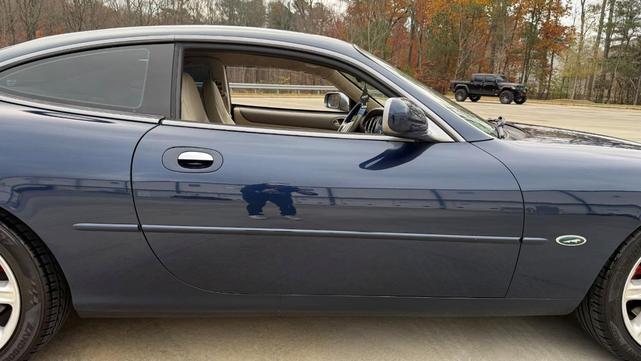 Photo of 2000 Blue Jaguar XK8