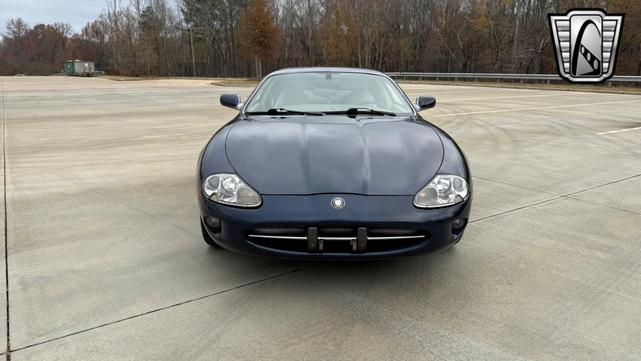 Photo of 2000 Blue Jaguar XK8