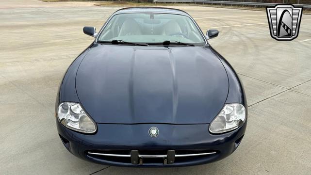 Photo of 2000 Blue Jaguar XK8