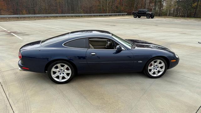 Photo of 2000 Blue Jaguar XK8